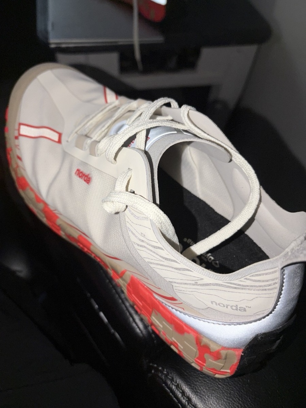 Norda 001A - Fireclay RZ Edition. 0 miles. Unworn. - Picture 4 of 6